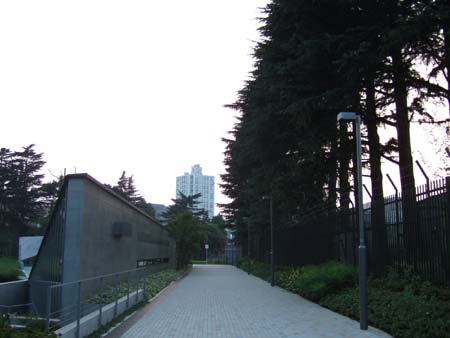 ミッドタウンわきの名もなき坂1